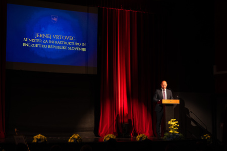 minister za infrastrukturo in energetiko ter podpredsednik Vlade Jernej Vrtovec